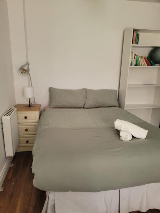 Stylish 4 Bedroom Dublin House Екстериор снимка
